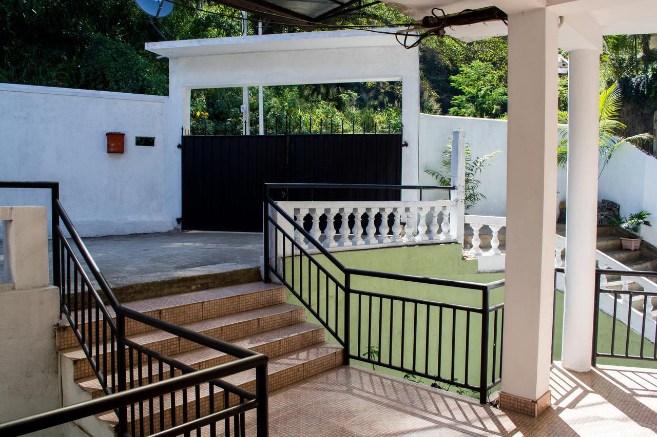 Kandyan Fo Rest Exterior foto